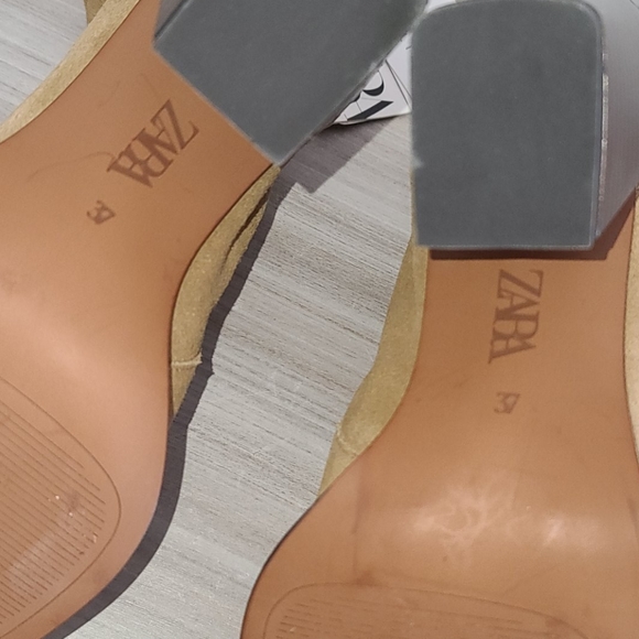 ZARA Suede Ankle Bootie NWT - Picture 7 of 7